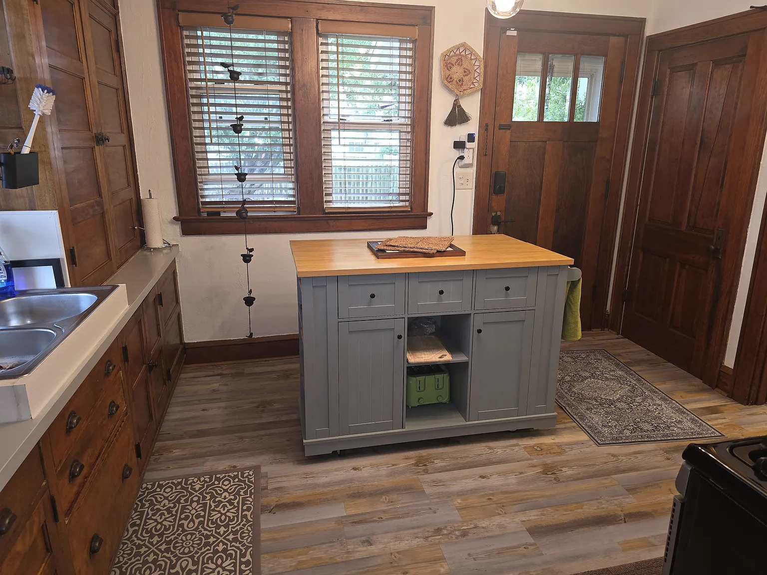 2 bed, 864 sqft, $1,500 — Photo 2