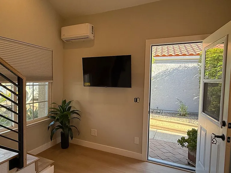 25520 Aragon Way — Photo 12