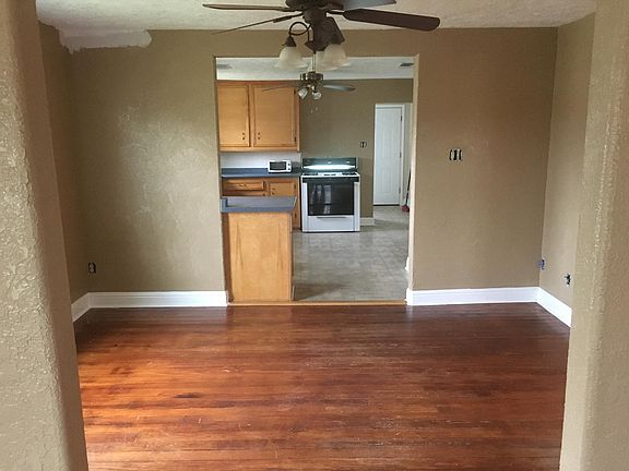 4th image of 620 Jefferson St