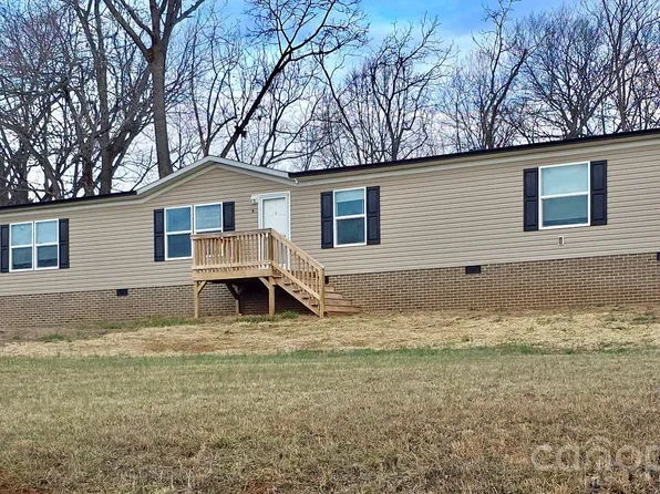 44 Howard Norton Dr, Hiddenite, NC 28636