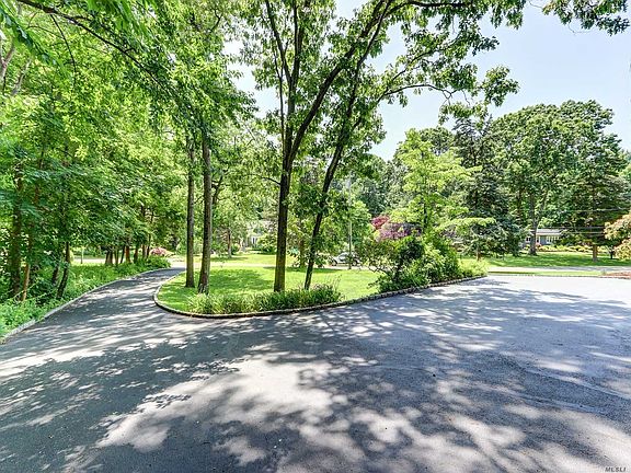3rd image of 15 Harmony Rd