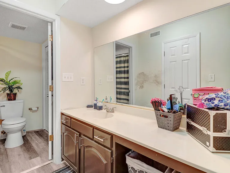 1900 Harris St #1 — Photo 25