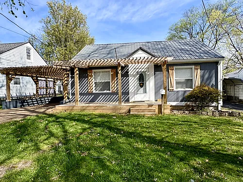 316 Fairview Dr Photo 1