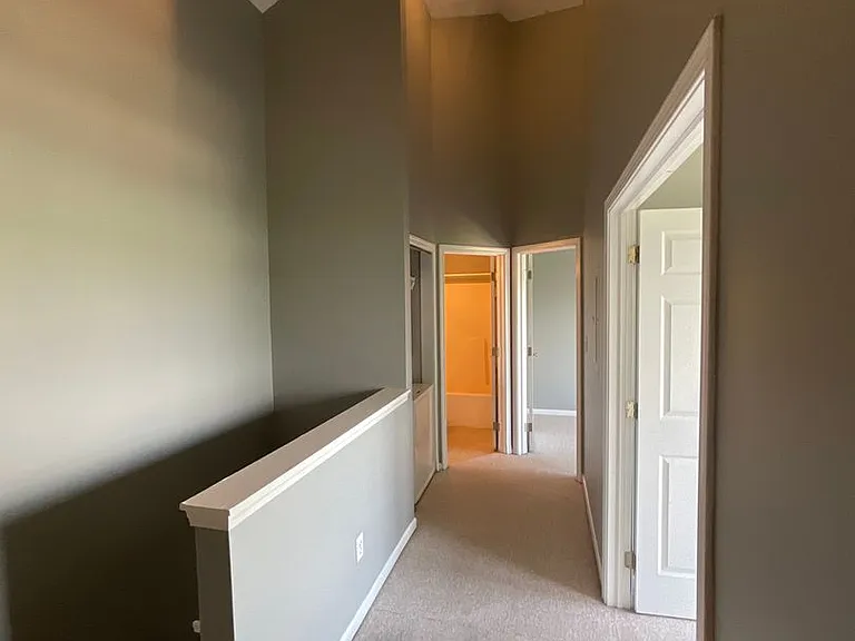 125 N Washington St — Photo 132