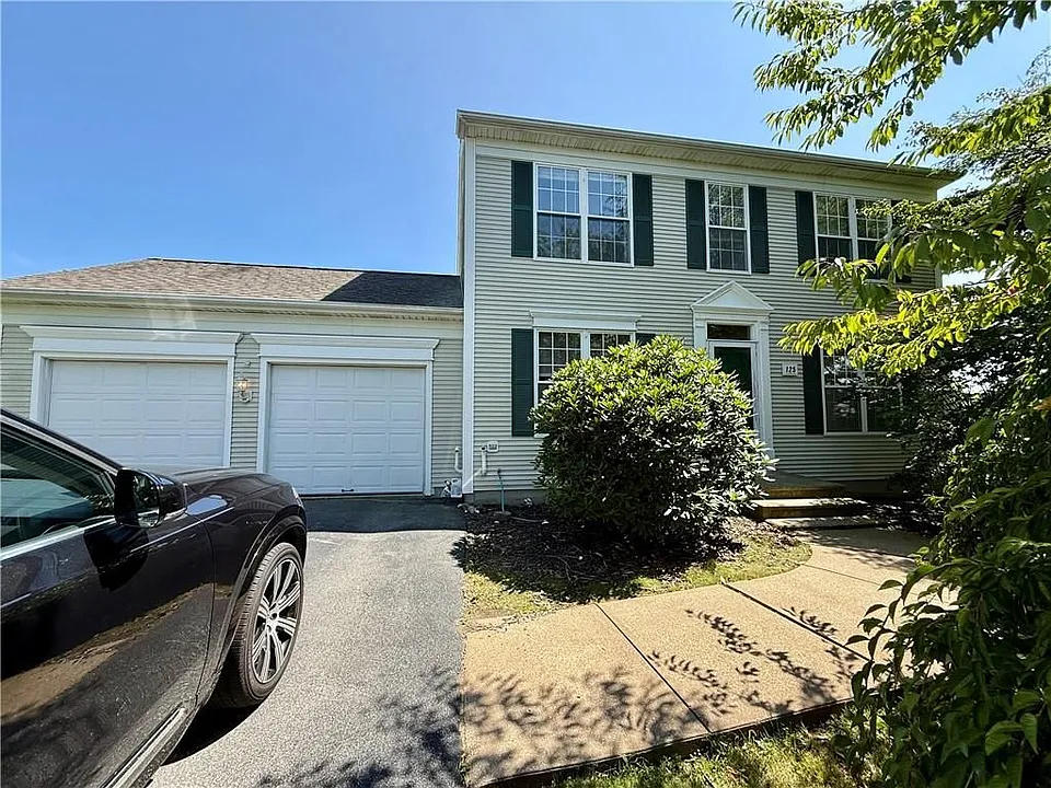 125 Goldenrod Dr