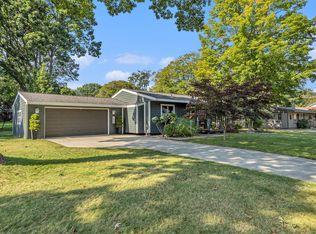 1023 N William St, Ludington, MI 49431