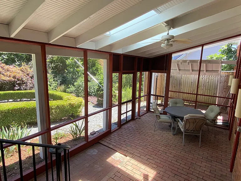 3211 Lochinvar Dr — Photo 5
