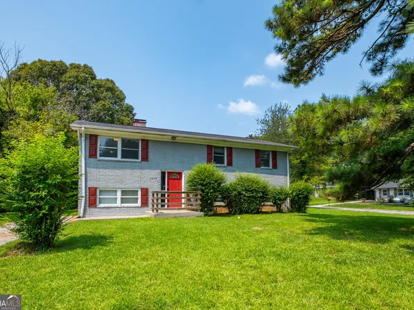 2660 Beacon Dr, Atlanta, GA 30349
