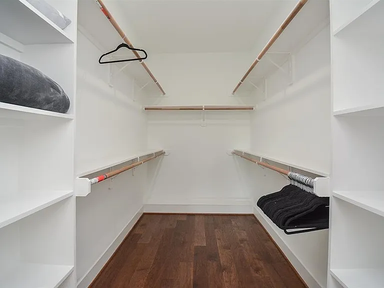 2620 McIlhenny St — Photo 18