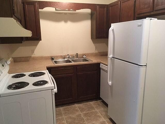 1st image of 4635 Towne Square Ct APT 3