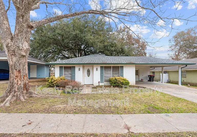 137 Amber St — Photo 28
