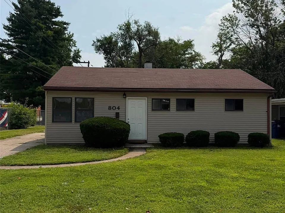 804 Royal Heights Rd