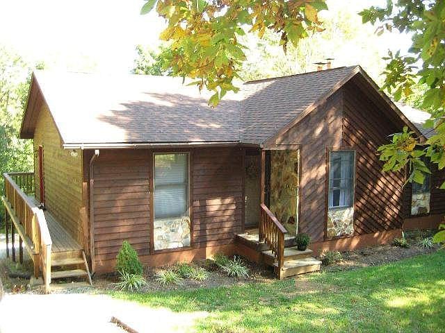 1st image of 514 Passage Ln