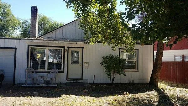 2334 Vine Ave photo 1