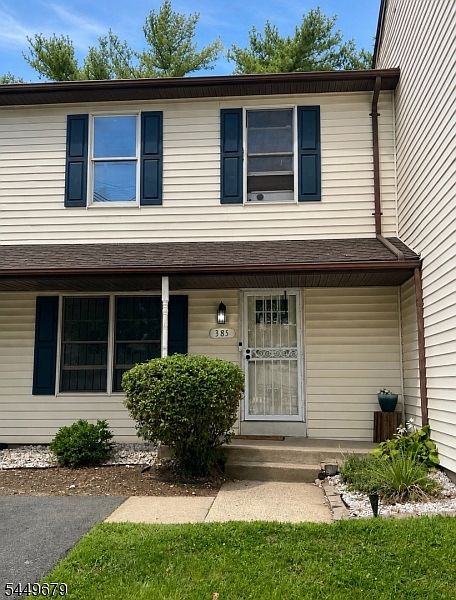 1st image of 385 Fairmount Ave