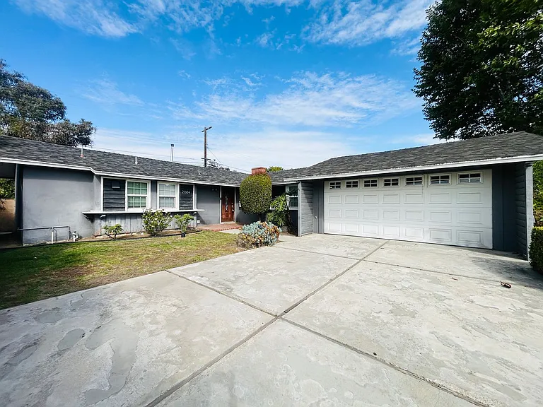 2884 Dunleer Pl — Photo 2