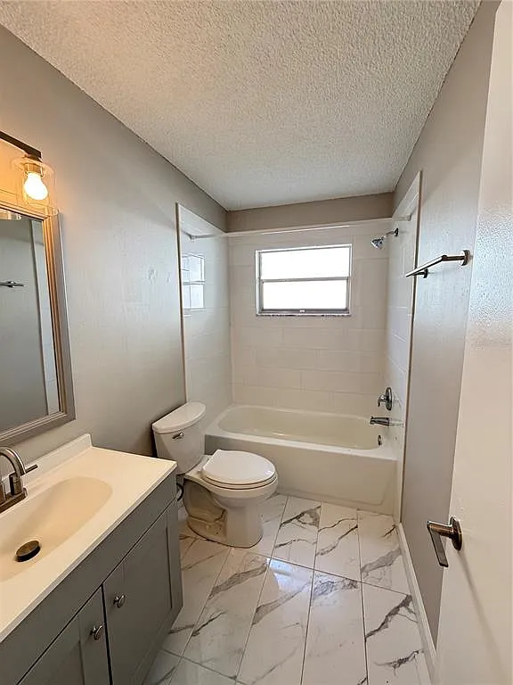 2 bed, 2.0 bath, 969 sqft, $1,865 — Photo 4