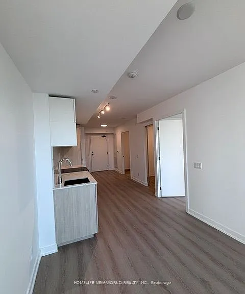 100 Queen St E #1707 — Photo 5