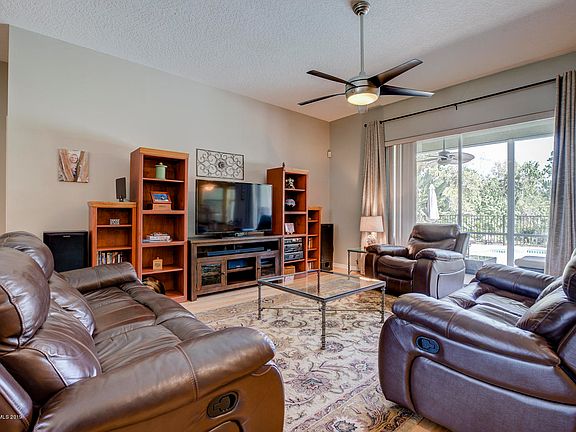 3rd image of 4550 Deanna Ct