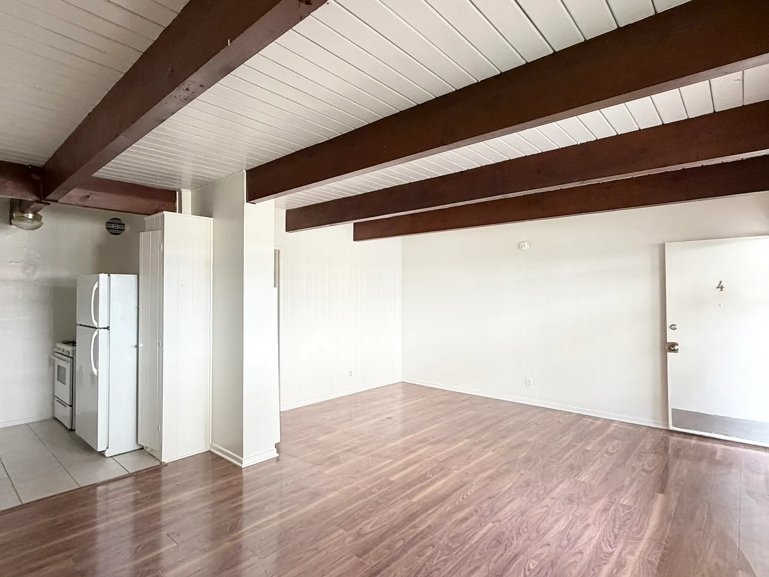 7032 Hawthorn Ave — Photo 3