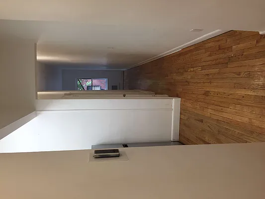 Rented by Bravado Real Estate LLC | media 18