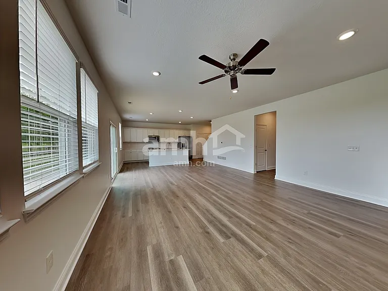 1072 Broyles Xing — Photo 6