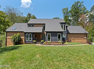 1530 N Courtney Oak Ln, Knoxville, TN 37938