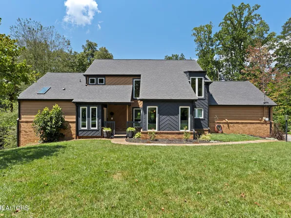 1530 N Courtney Oak Ln, Knoxville, TN 37938