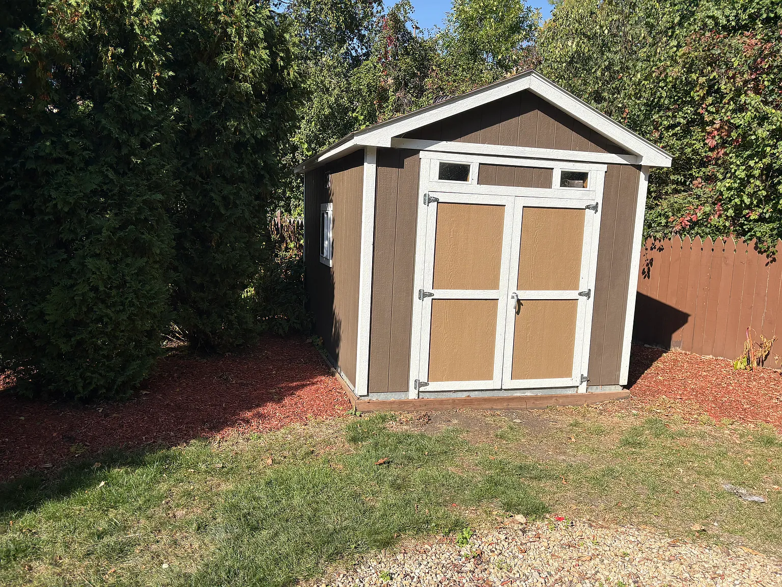 4 bed, 2.5 bath, 2688 sqft, $4,950 — Photo 2