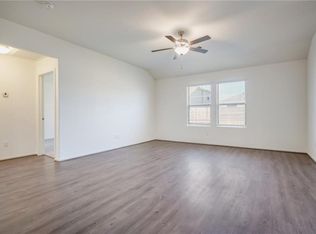 124 Copper Ln, Kyle, TX 78640