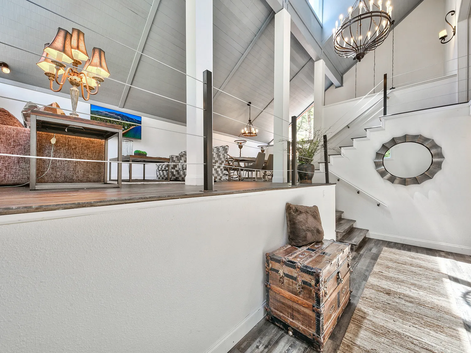 4 bed, 2.5 bath, 1850 sqft, $6,250 — Photo 2