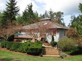 3rd image of 4979 Bridletree Dr NW
