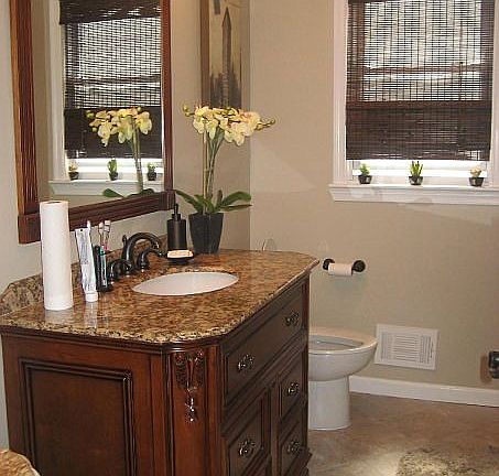 Main bathroom
