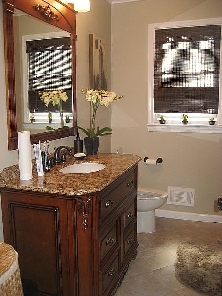 Main bathroom