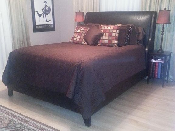 3rd image of 4619 Redfern Dr