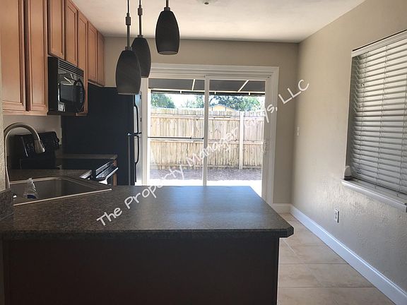 3rd image of 3138 S Bumby Ave #C-9