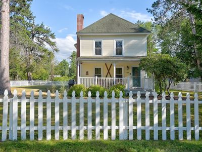 44 Pine Street, Conway, NH, 03860