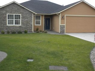 608 SE Jillian Ct, College Place, WA 99324
