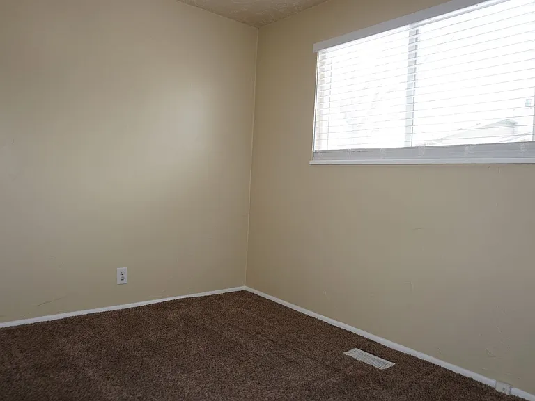 7349 W Gettysburg Dr — Photo 9