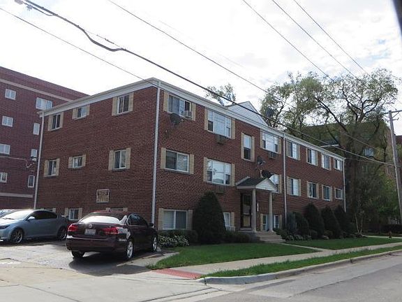 3rd image of 475 Laurel Ave APT B