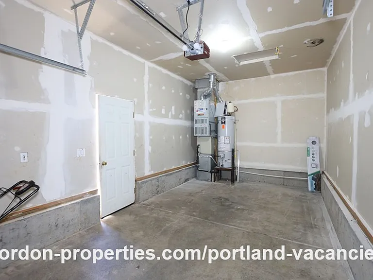 5407 SE 121st Ave — Photo 44
