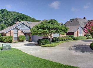 2353 Highlands Creek Rd, Carrollton, TX 75007