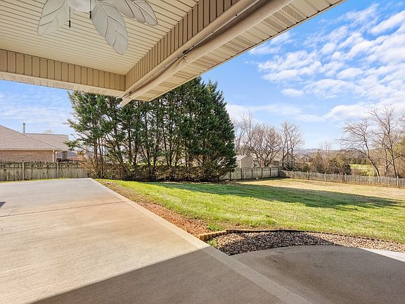5th image of 1032 Southwind Cir