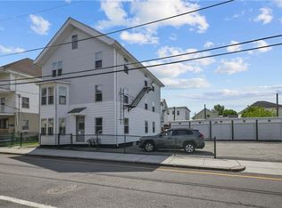 122 Sylvian St, Central Falls, RI 02863
