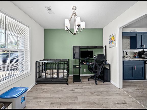 4th image of 949 Hugh Hunter Rd #Oak