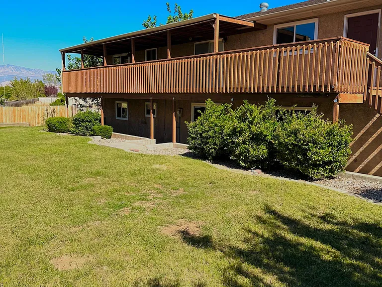 3018 S Bayberry Cir — Photo 7
