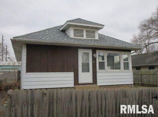 110 1st St, South Pekin, IL