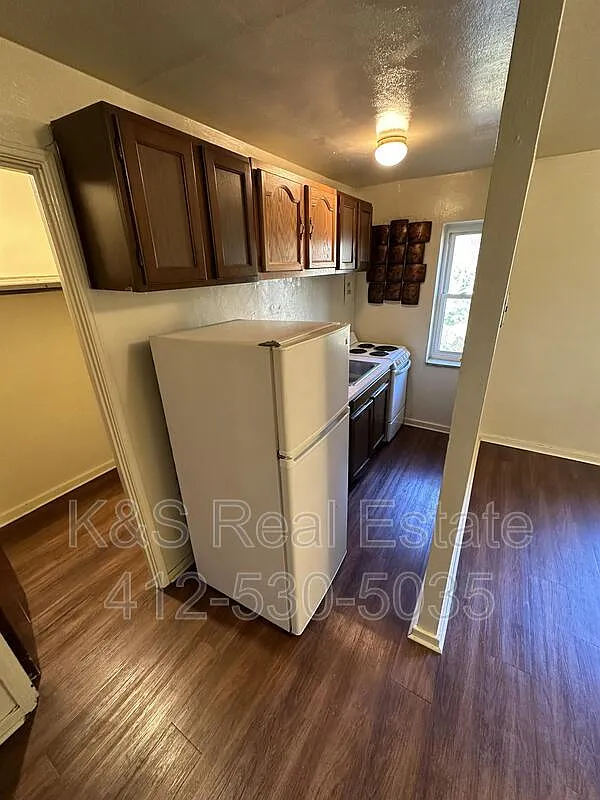 Studio, 1.0 bath, $700 — Photo 3