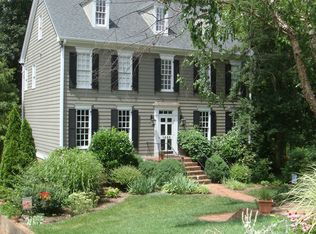 1433 Dogwood Ln, Raleigh, NC 27607