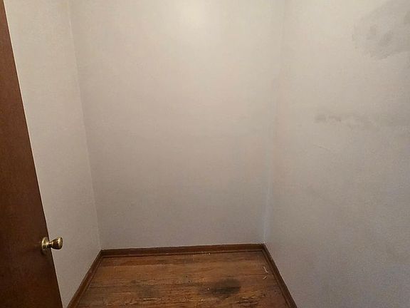 3rd image of 6900 W Lincoln Ave #5